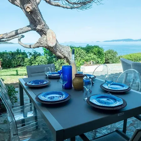 Вилла Magdalena - Seafront Villa, Private Path To